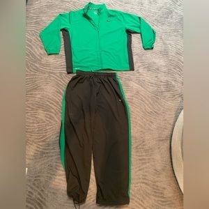 NIKE Brand Dri Fit 2pc athletic warmup/jogger suit